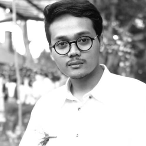 Portrait of Ray, Senior Product Designer